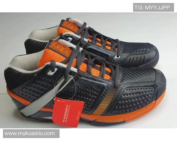 聚焦绿茵巨星战靴揭秘球场传奇背后的速度与荣耀