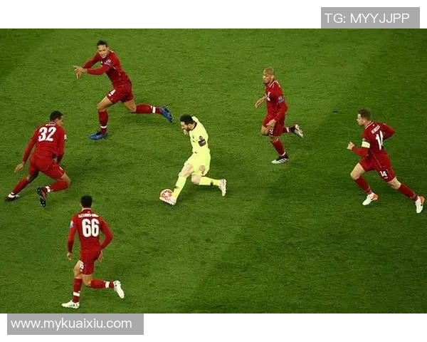 传奇足坛英雄归来 重燃绿茵场上的荣耀与激情