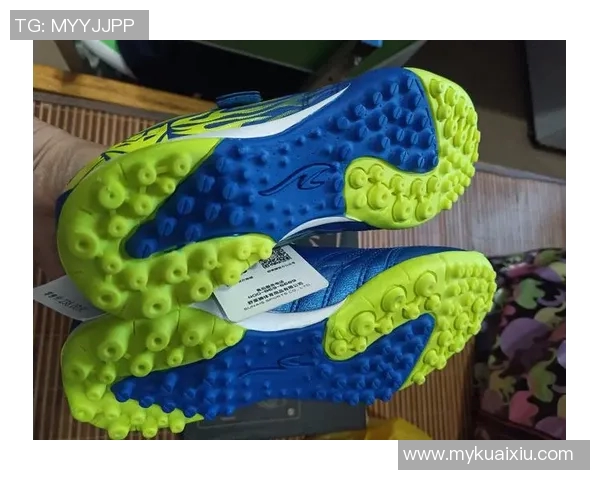 足球球星专用鞋适合夏季穿着吗?舒适性与透气性全解析 足球球星专用鞋适合夏季穿着吗?舒适性与透气性全解析